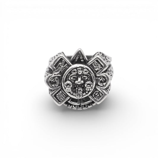 Bague en argent de style latino-américain, ornée de motifs traditionnels gravés et portant le nom "OLLIN". Disponible chez la boutique Altiplano.