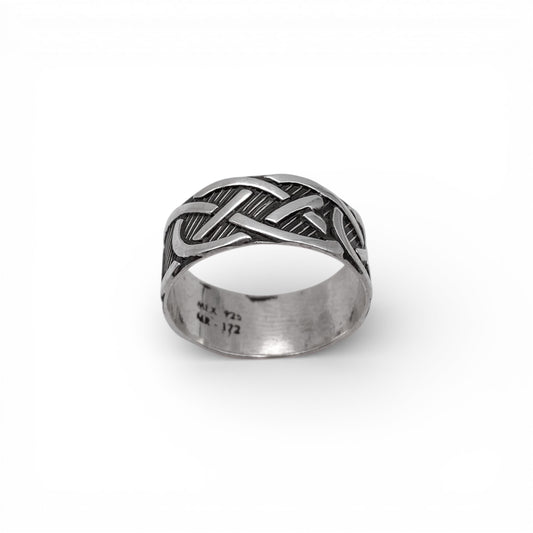 Bague en argent NOCHIPA avec motif tressé, artisanat latino-américain de la boutique Altiplano.