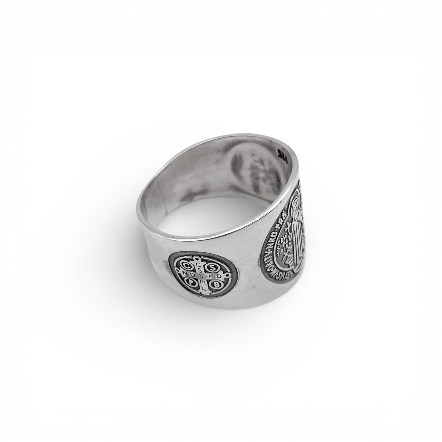 Bague en argent "SAN BENITO" de la boutique Altiplano. Bijou latino-américain orné de motifs traditionnels.